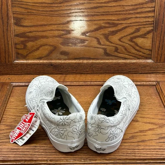 Vans Classic Slip On U Paint Camo Daisy Shoes